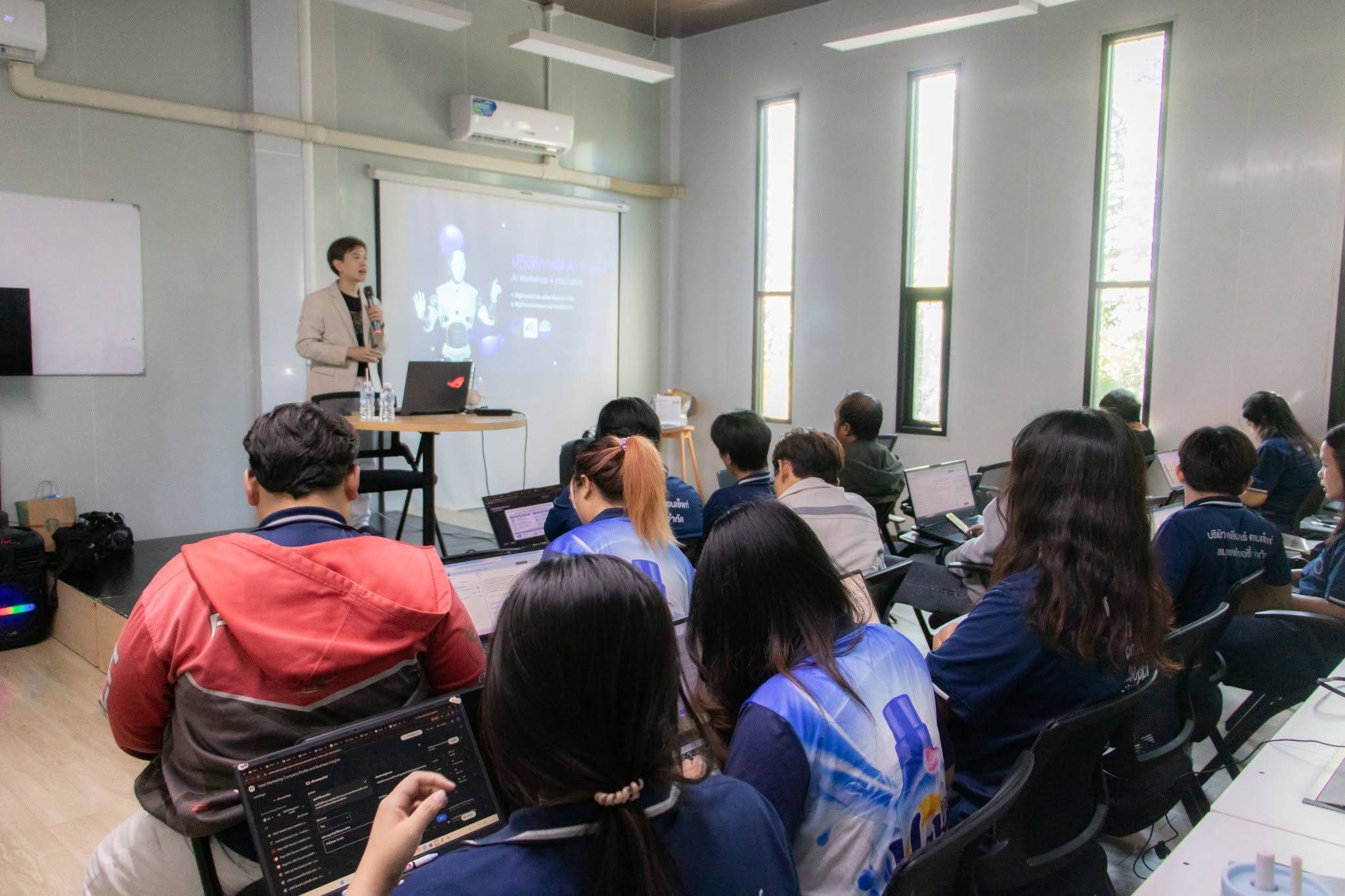 โครงการฝึกอบรม เรื่อง “การใช้ปัญญาประดิษฐ์สำหรับการทำงานในยุคดิจิทัล”  - 